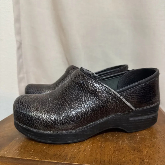 Dansko EU 36 US 5.5 Clogs Leather Metallic Gray Professional Comfort Shoes Nurse - Picture 2 of 11